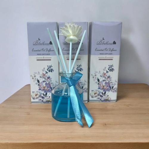 فواحات اعواد ميني (12 قطعة) برائحة عطريه جذابة