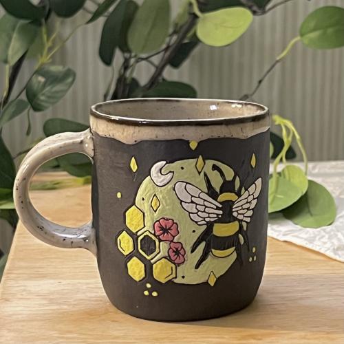 Bee mug