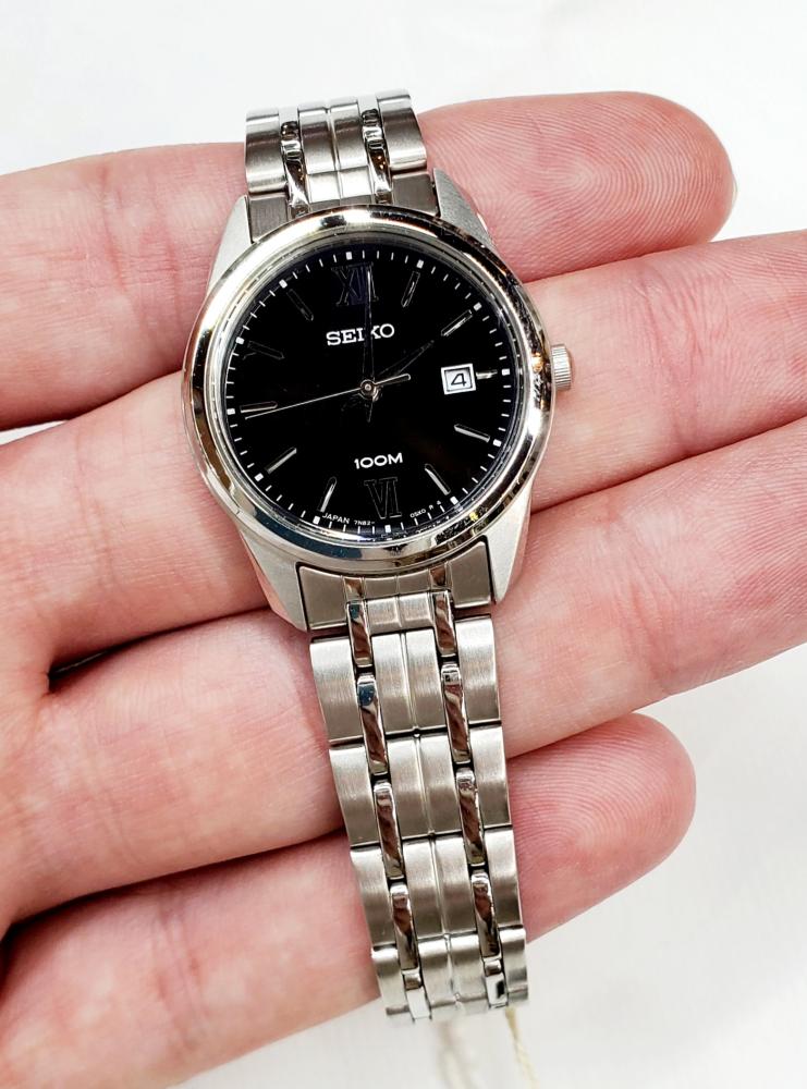 ساعة سيكو اليابانية انالوج كوارتز الرقيقة (Edg) ستانلس ستيل فضي 28mm  للنساء - SKK8