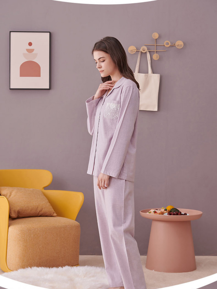 Natural loungewear online