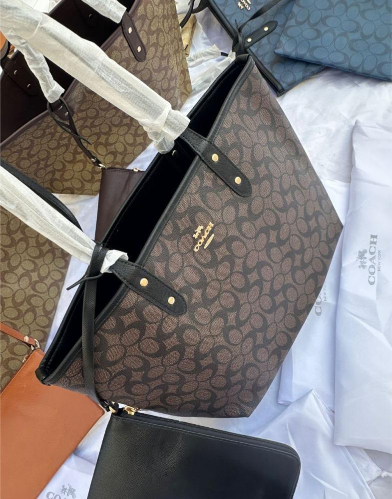 شنطة كوتش جلد