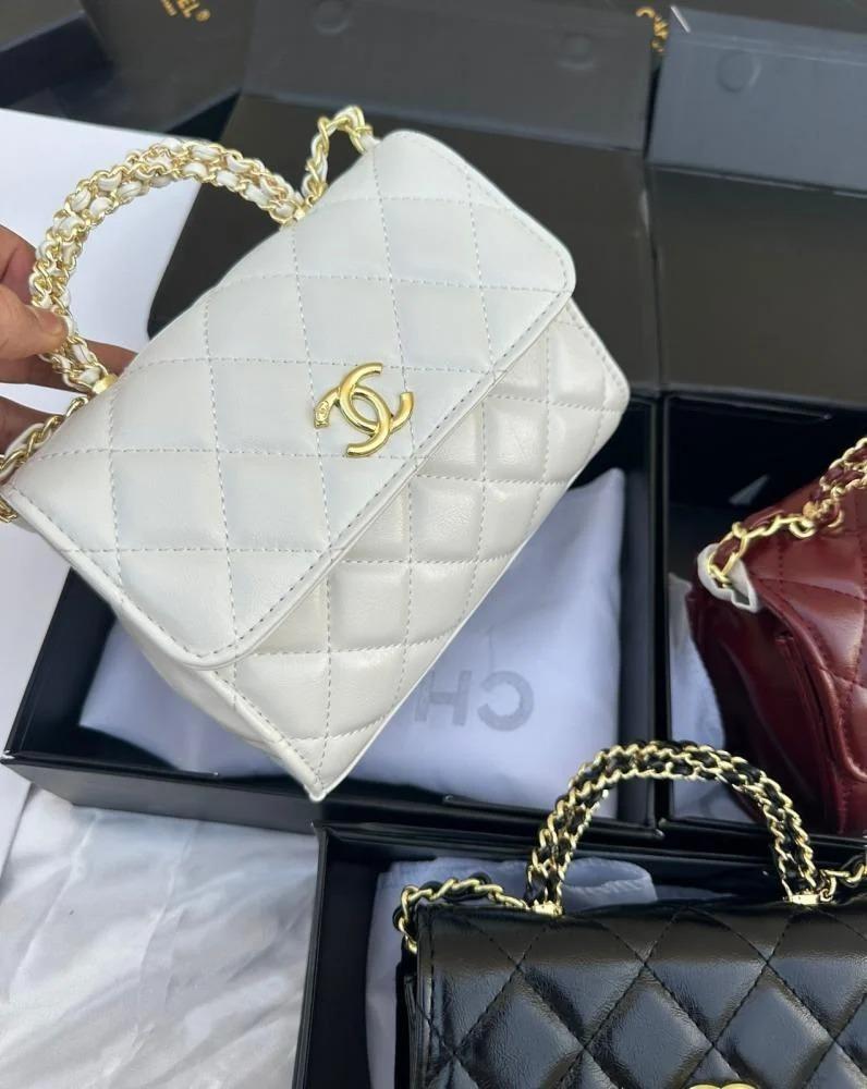 Chanel شنطة كلاسيكية بتصميم أيقوني