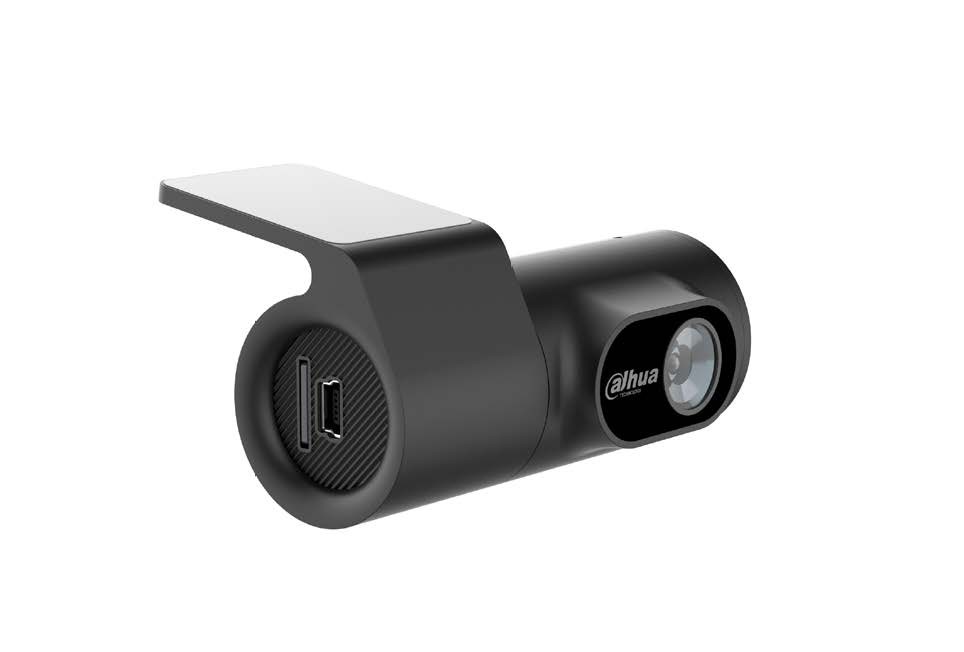 كاميرا سيارة عدسة 2 ميجا  صوت وصورة تدعم الواي فاي وتدعم ذاكرة حتي 128 جيجا