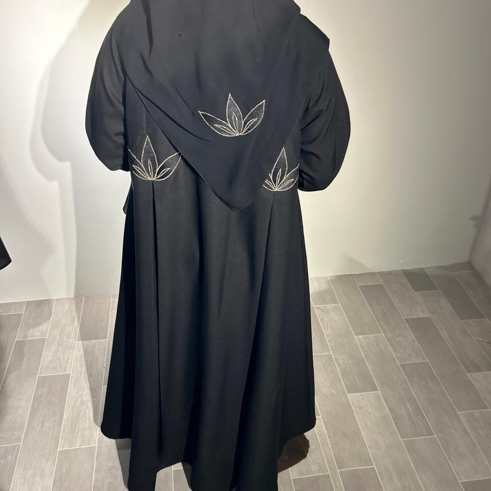 D50 Abaya