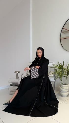 Luna Abaya