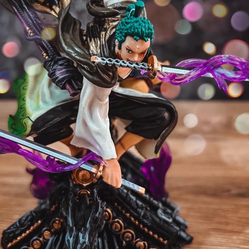 مجسم زورو بسيوف الهاكي