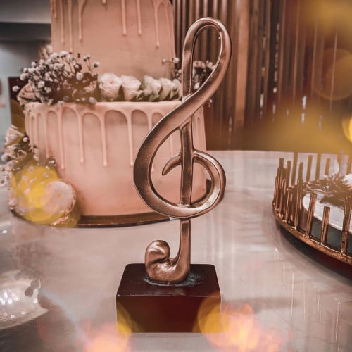 تحفة بشكل موسيقى (3)