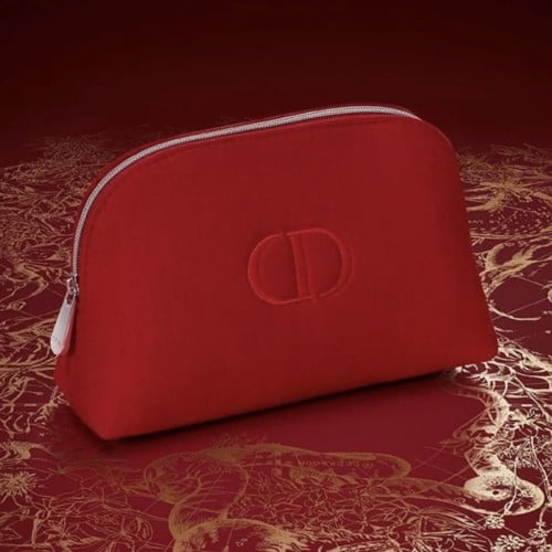 شنطة ديور باللون الاحمر