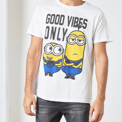 تيشيرت باللون الابيض مينيونز