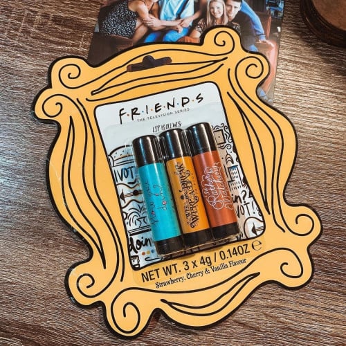 مرطب شفاه مكون من 3