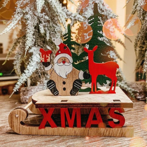 مجسم خشبي تركيب سانتا والغزال
