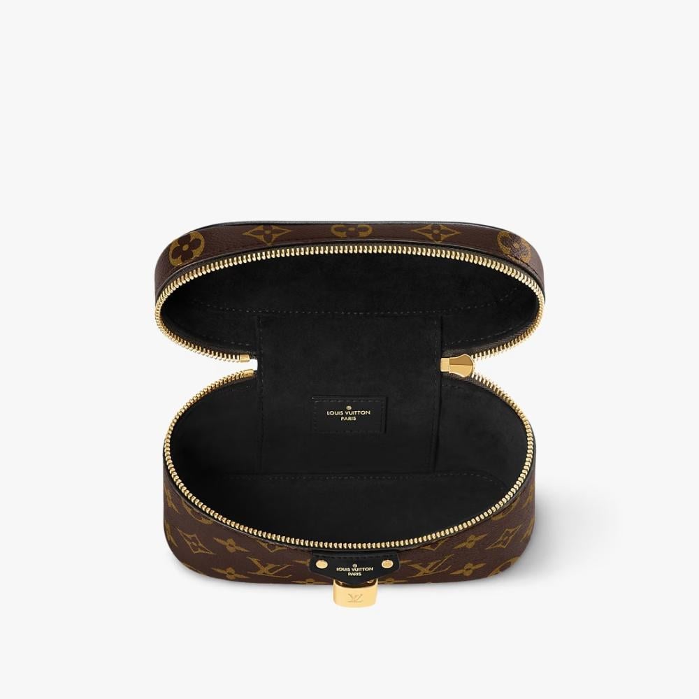 حقيبة Vanity Chain Pouch من لويس فويتون