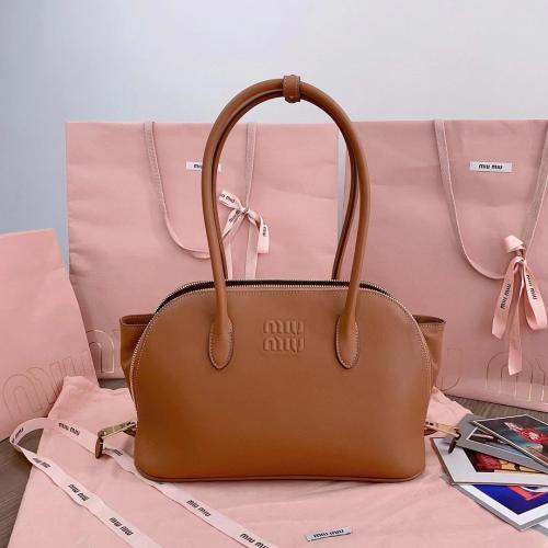 شنطه miu Miu