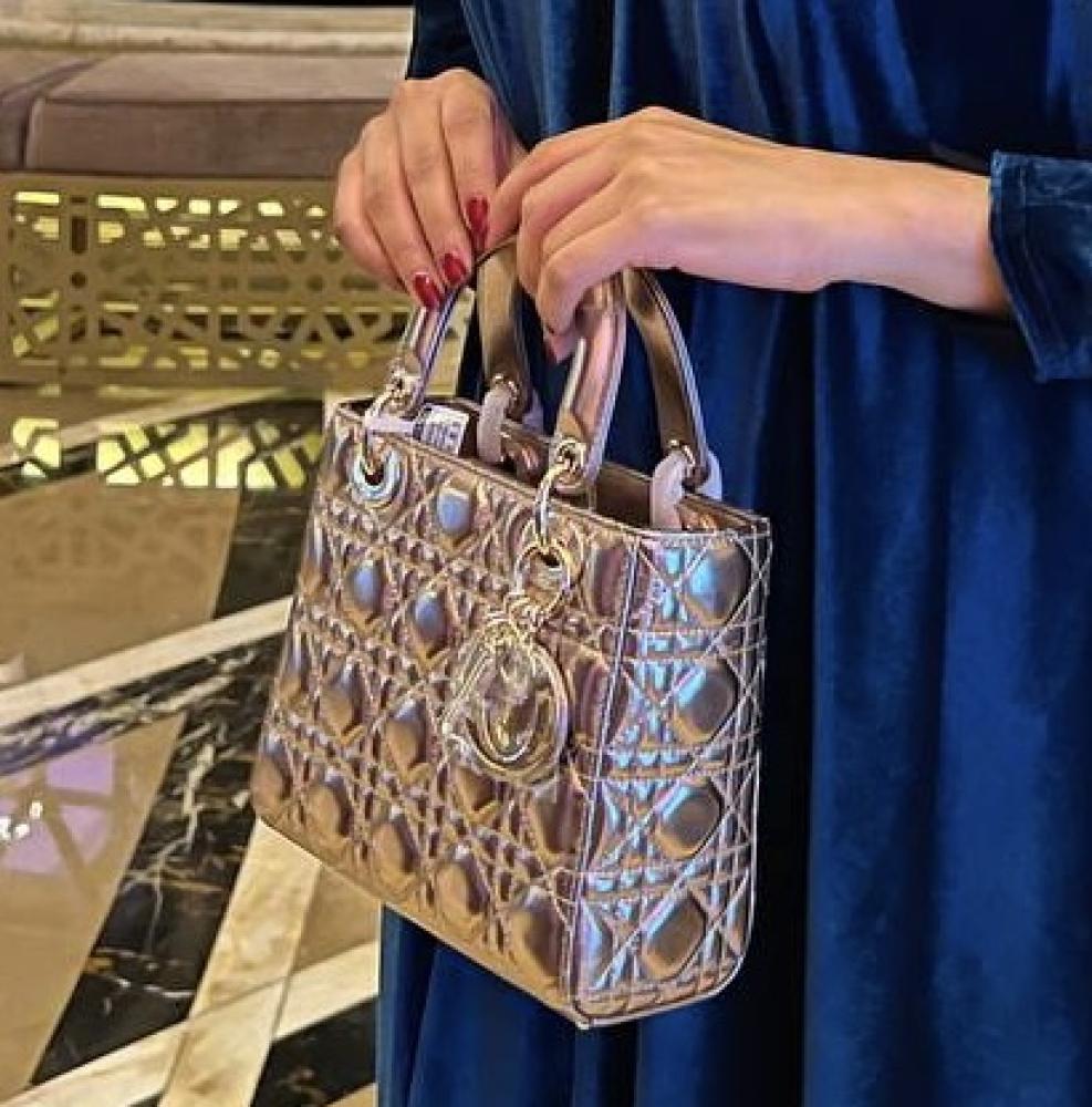 ليدي ديور سمول مقاس 20CM