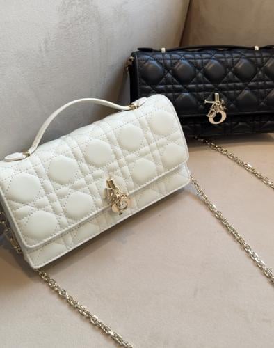 miss dior mini bag _size:21cm