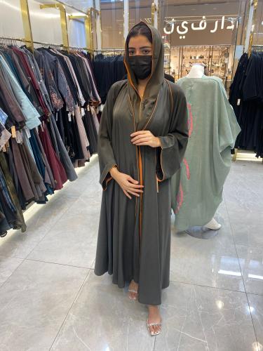 عباية قصه كلوش ملون