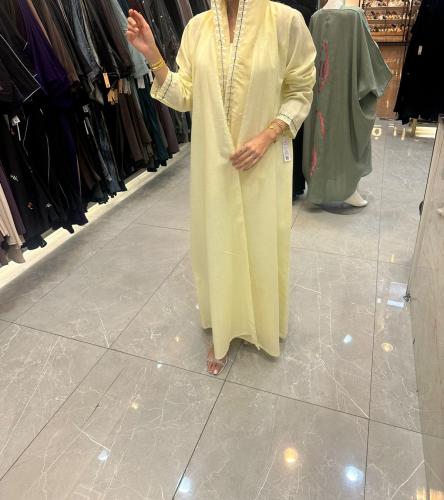 عباية تطريز خفيف