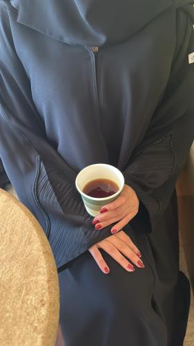عبايه نص كلوش قماش أنترنت 1026
