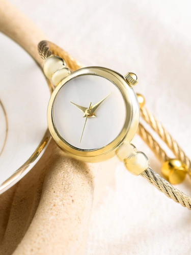 ساعة كوارتز ذات عقرب دائري بسيطة كهدية للطلاب في عودتهم إلى المدرسة