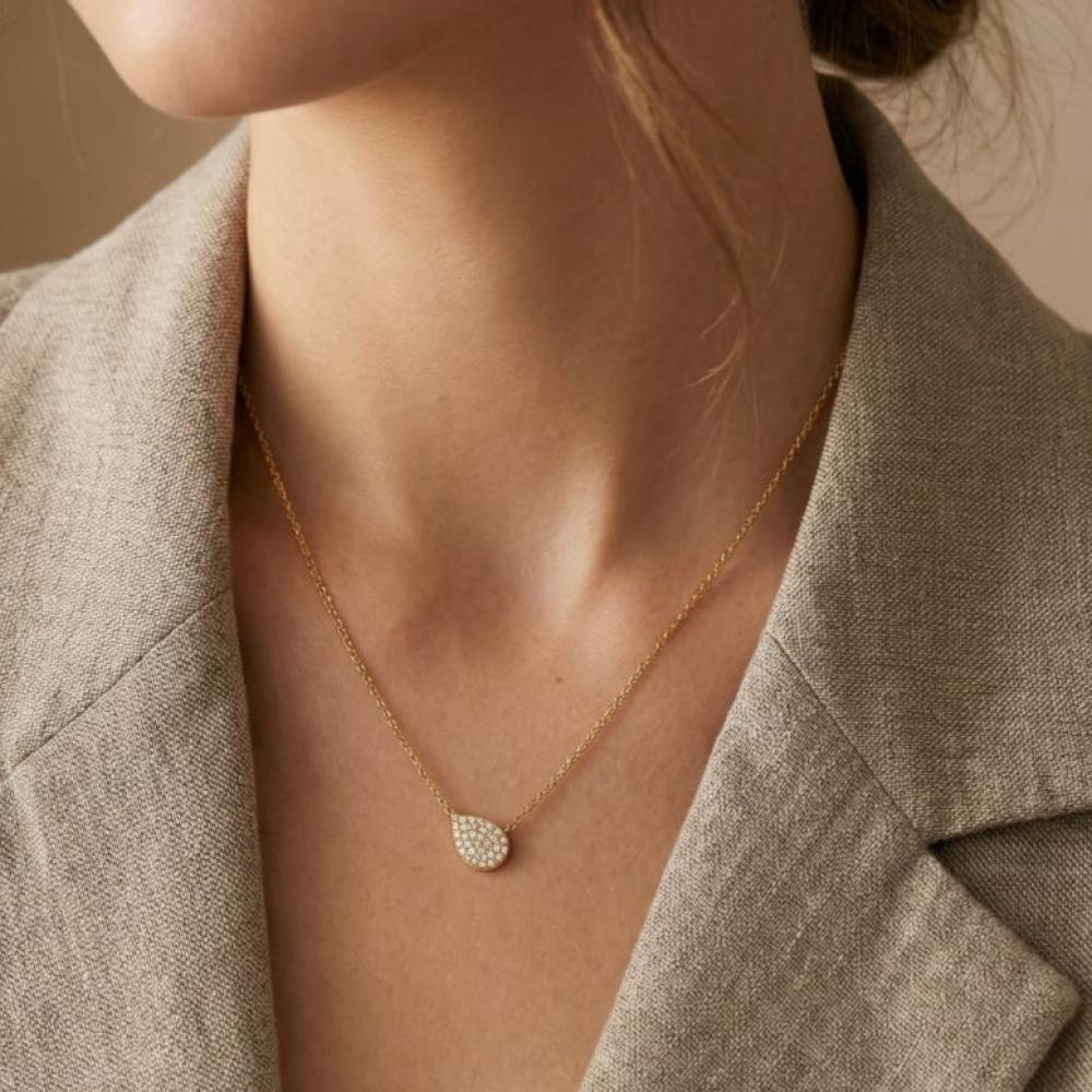 [N003] سلسال فضة عيار 925 مطلي بالذهب ومزين بالزركون شكل دمعة