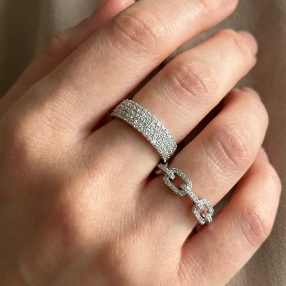 [RJ016] خاتم فضة مزين بالزركون