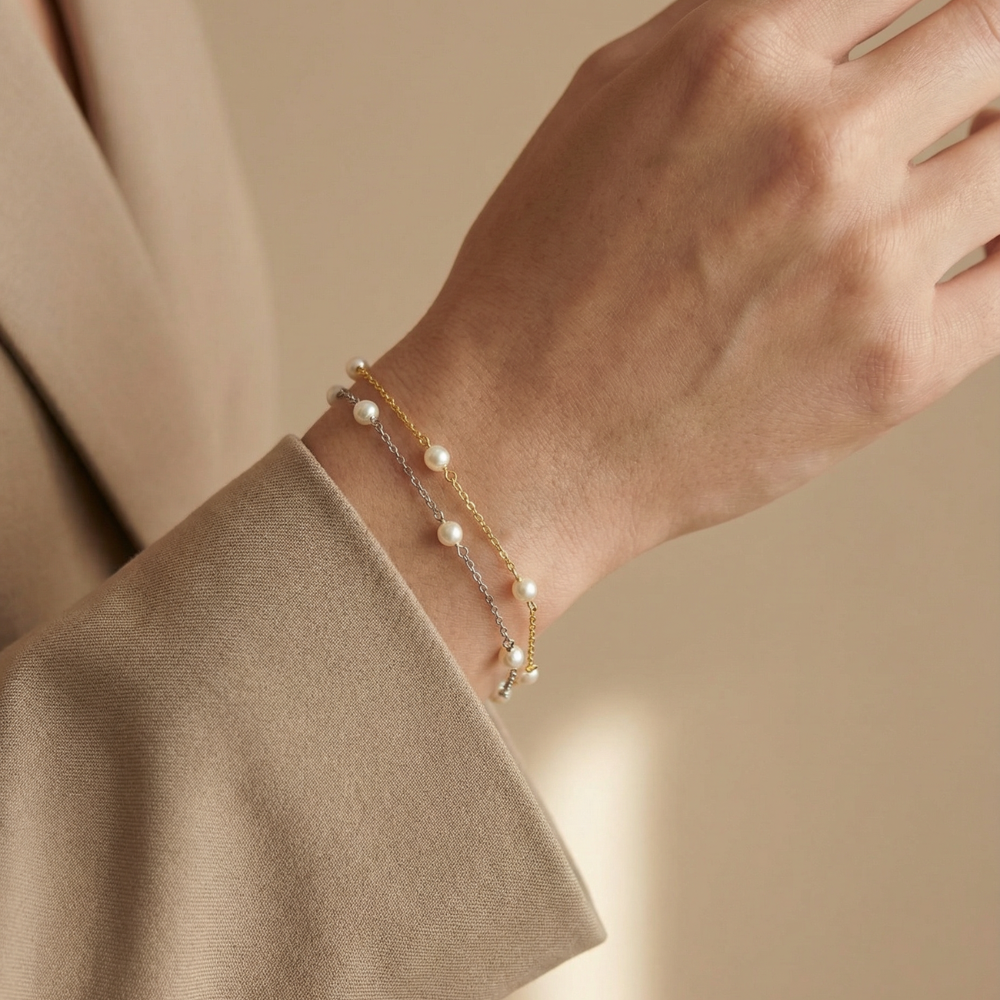 [B016] اسوارة فضة مزينة  بحبات اللولو