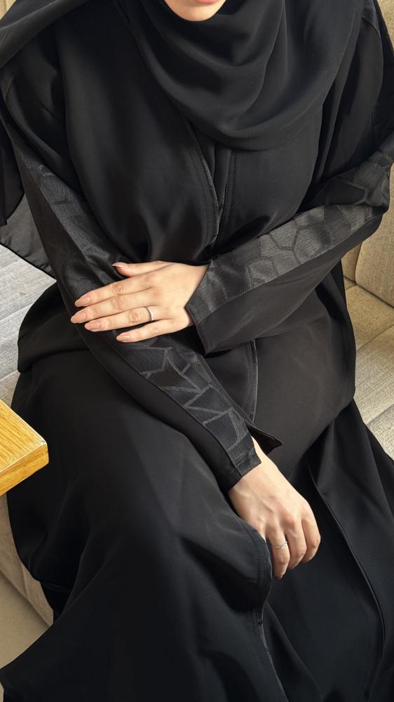 عبايه شوق+طرحه محانا