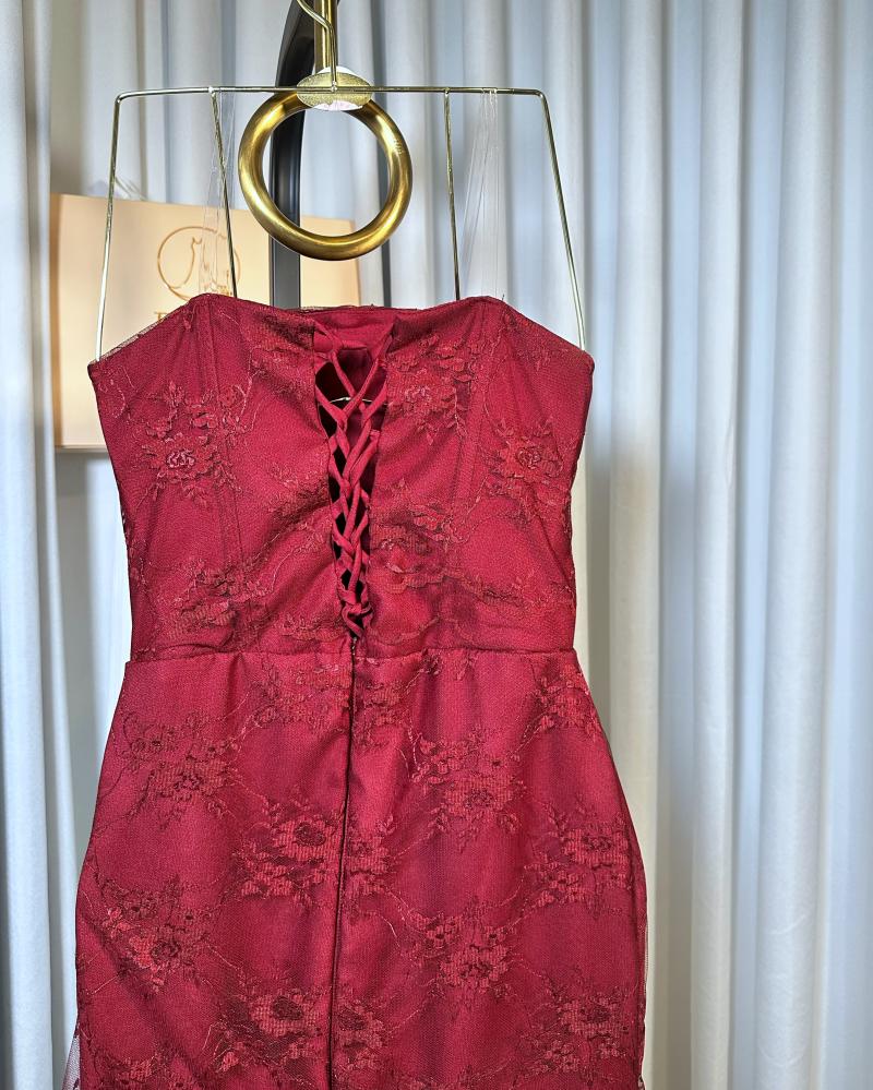 فستان سهرة عودي دانتيل بتصميم أنثوي فاخر فستان سهرة عودي دانتيل بتصميم أنثوي فاخر