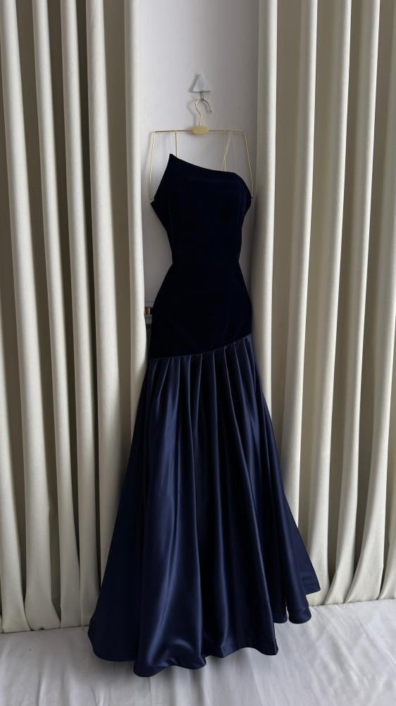 فستان سهرة طويل جوخ