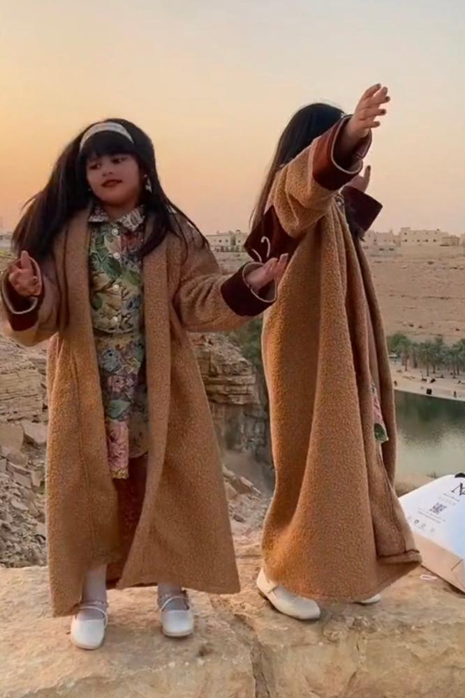 فروات فروه اطفال ازياء شتوية ملابس للشتاء متجر رزان