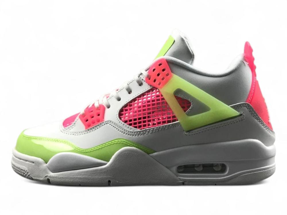 Air Jordan 4 Retro