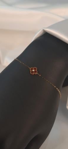 سوارة ذهب أصفر عيار 18 تصميم Van Cleef