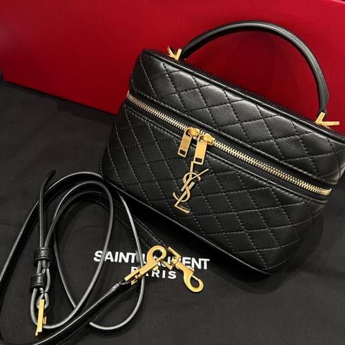 GABY VANIT BAG