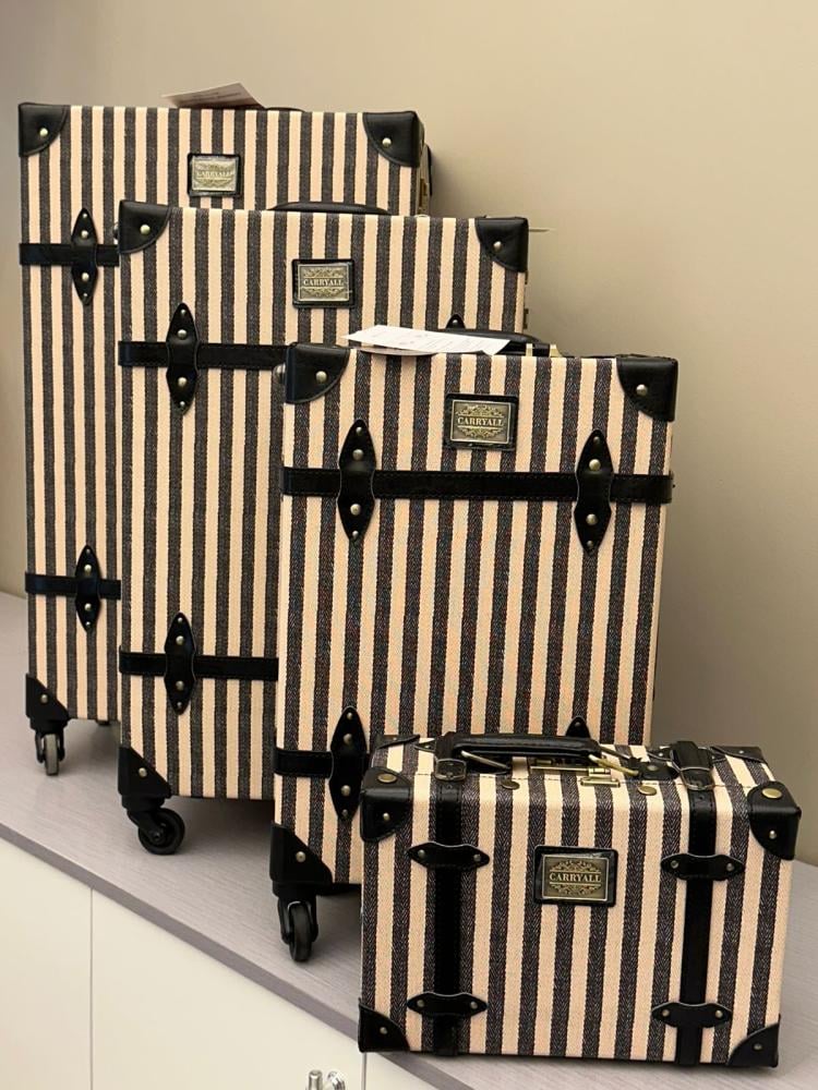 بكيج (كاري اول) جلدمقلم بيج اسود - Carryall  bag