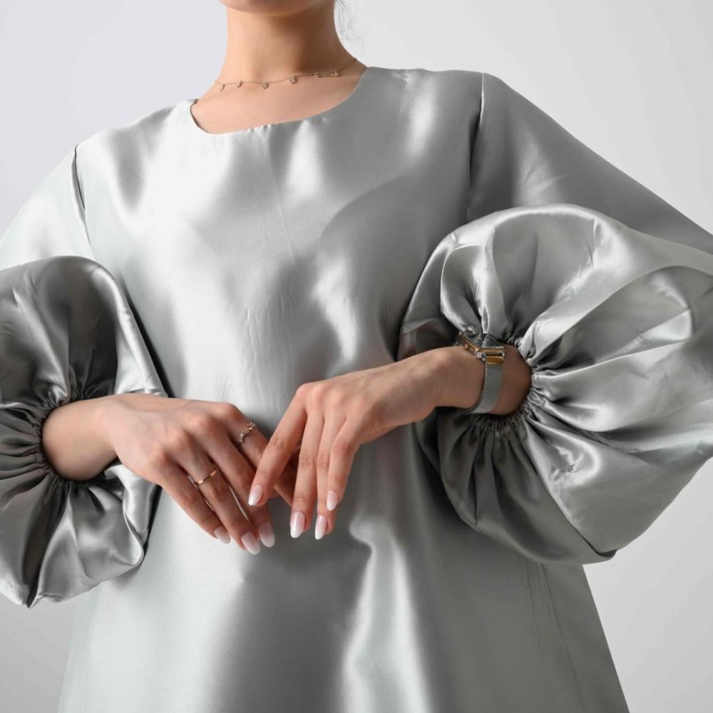 دراعة قماش ميكادو مع شك يدوي وريش