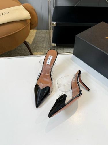 LE CŒUR SLINGBACKS IN PATENT LAMBSKIN
