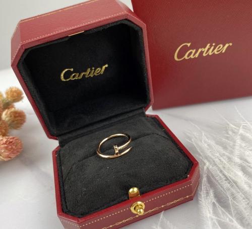 Juste un Clou ring