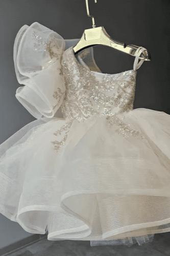 فستان أميرات مزين بالزهور