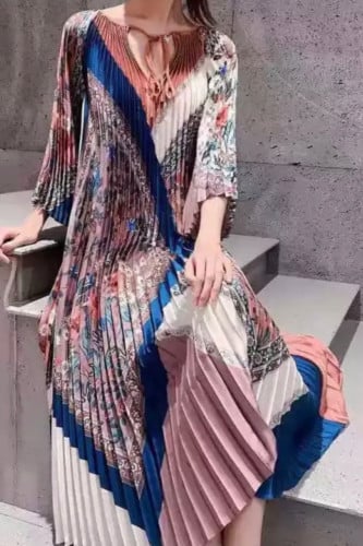 فستان طباعه مكسر باكمام واسعة