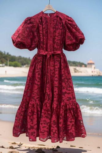 فستان مشجر من التل والدانتيل