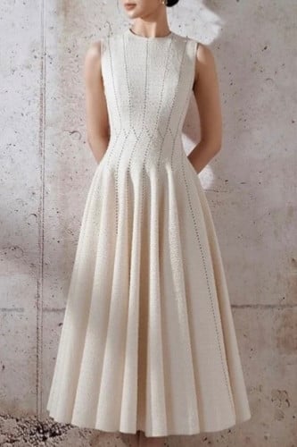 فستان ربيعي بتصميم أنيق