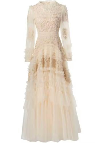 فستان نسائي طويل من التل والكروشية