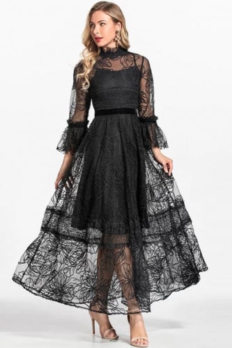 فستان أنيق من الدانتيل