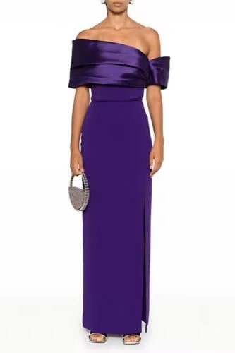 فستان نسائي طويل مكشوف الكتف