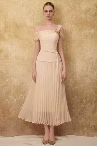 فستان راقي من الدانتيل