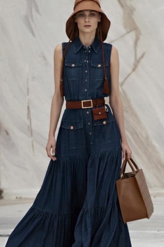 فستان طويل من الجنز