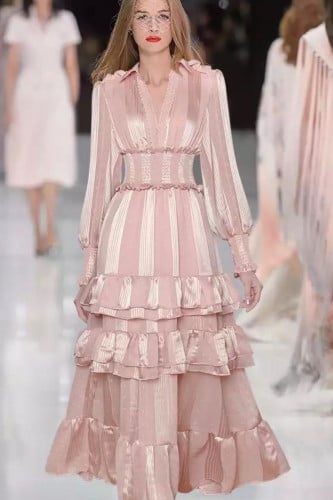 فستان مقلم طبقات