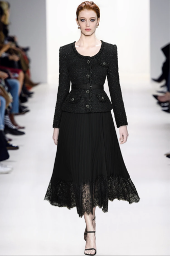 فستان أنيق مع حزام