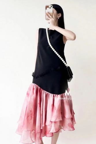 فستان ميدي بلا أكمام