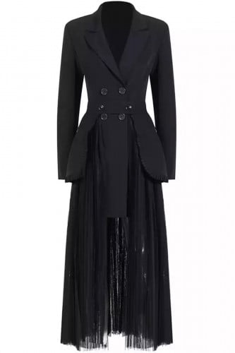 طقم أسود قطعتين بتنورة مكشكشة